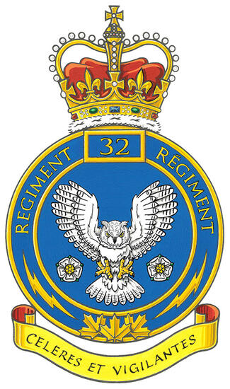Insigne du 32e Régiment des transmissions