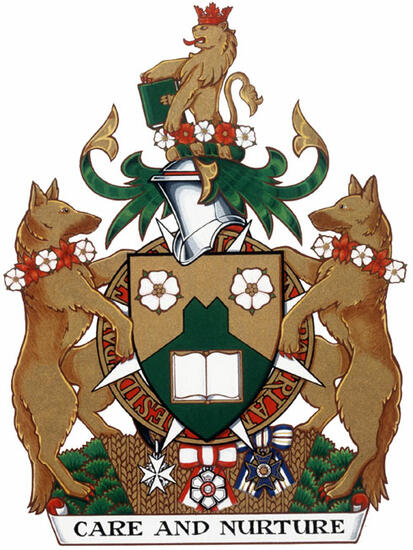 Arms of Lois Elsa Hole